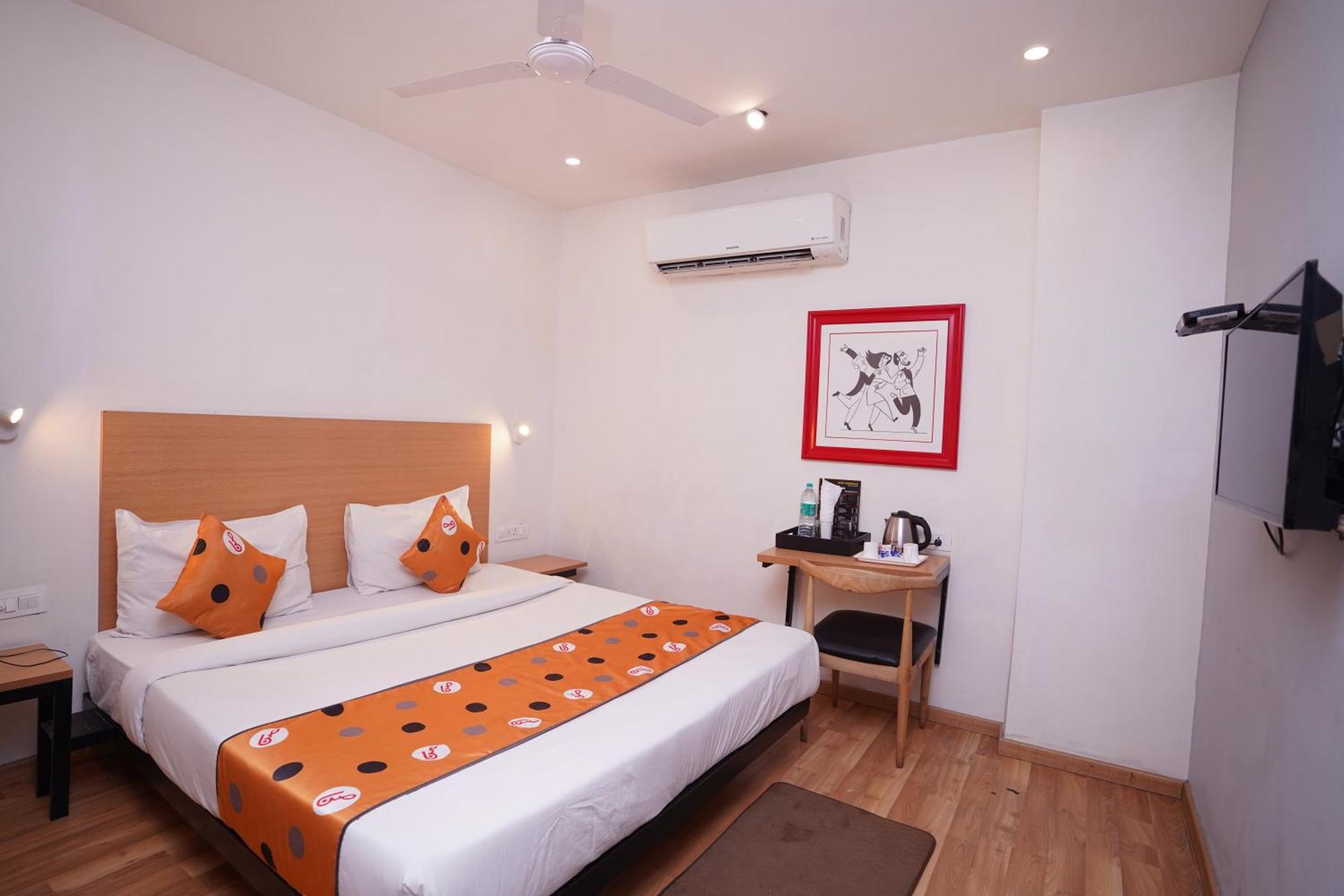 Hotel Mira Residency- Outer Ring Road, Paschim Vihar Delhi  Dış mekan fotoğraf