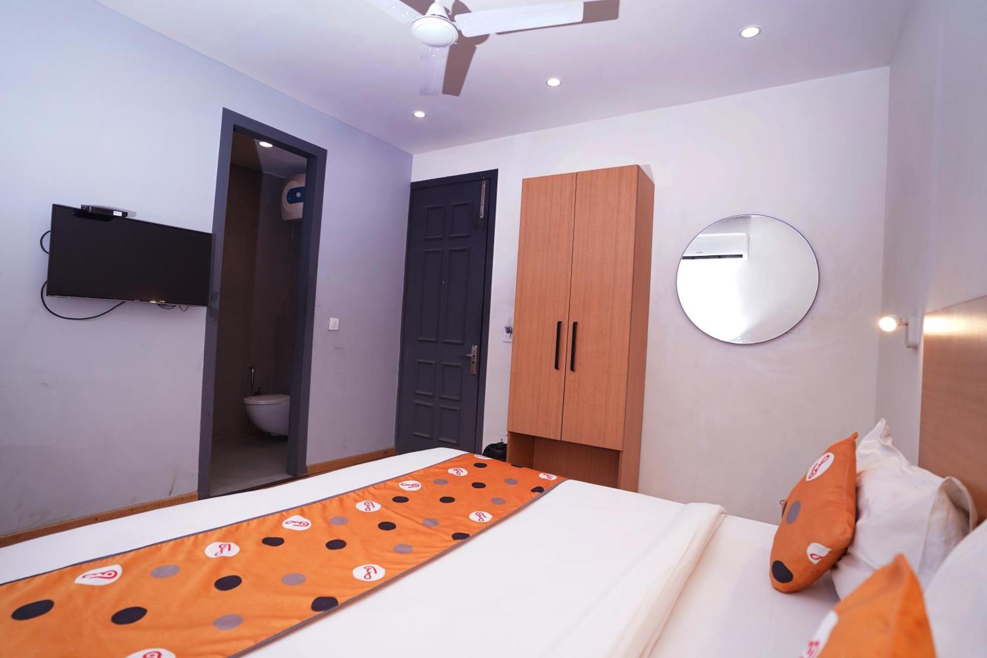 Hotel Mira Residency- Outer Ring Road, Paschim Vihar Delhi  Dış mekan fotoğraf