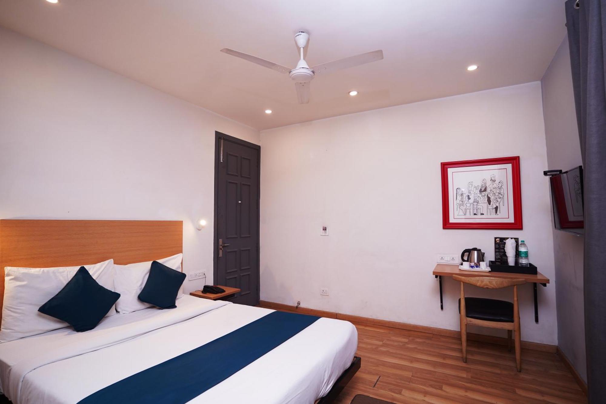 Hotel Mira Residency- Outer Ring Road, Paschim Vihar Delhi  Dış mekan fotoğraf
