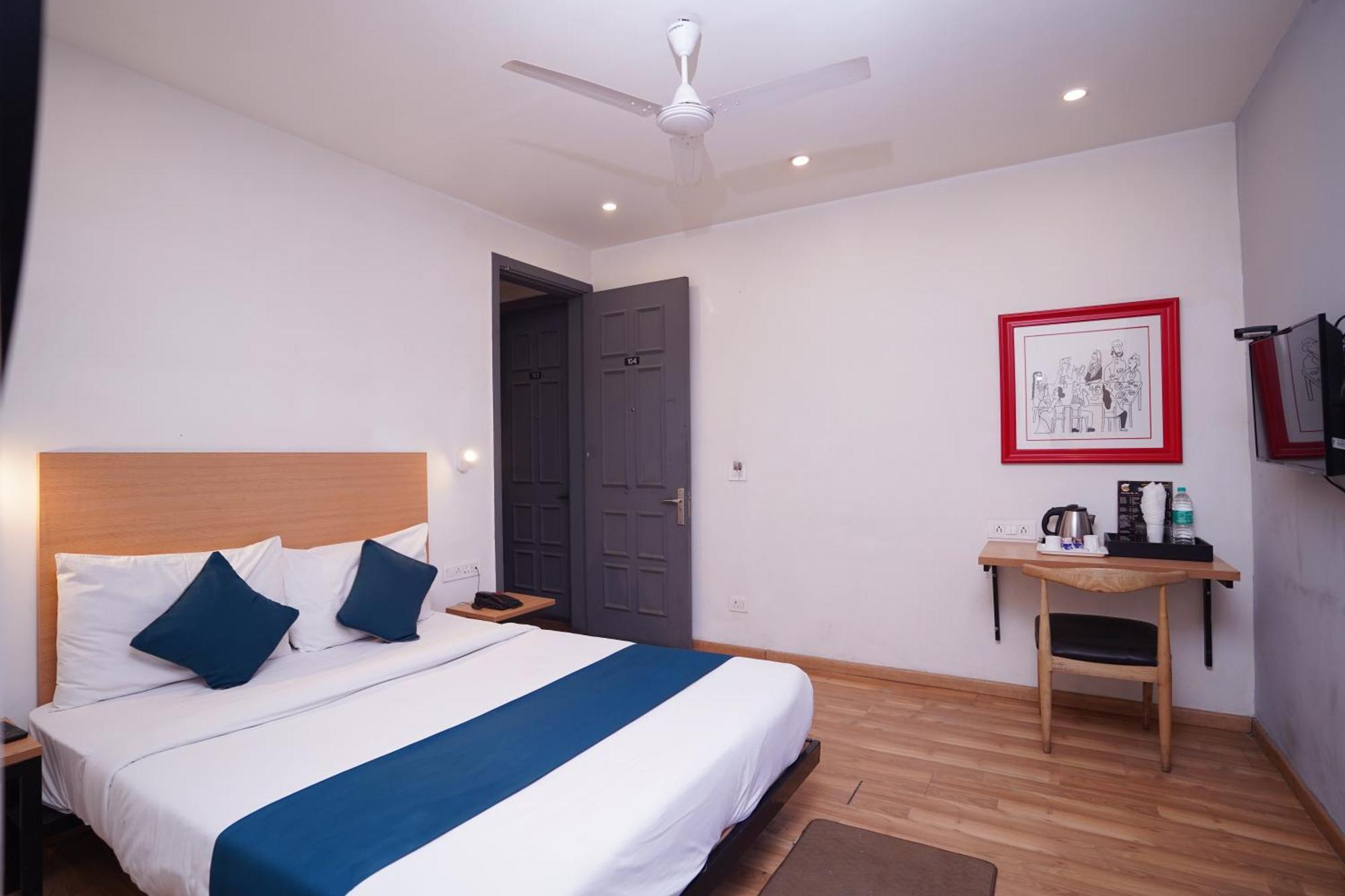 Hotel Mira Residency- Outer Ring Road, Paschim Vihar Delhi  Dış mekan fotoğraf