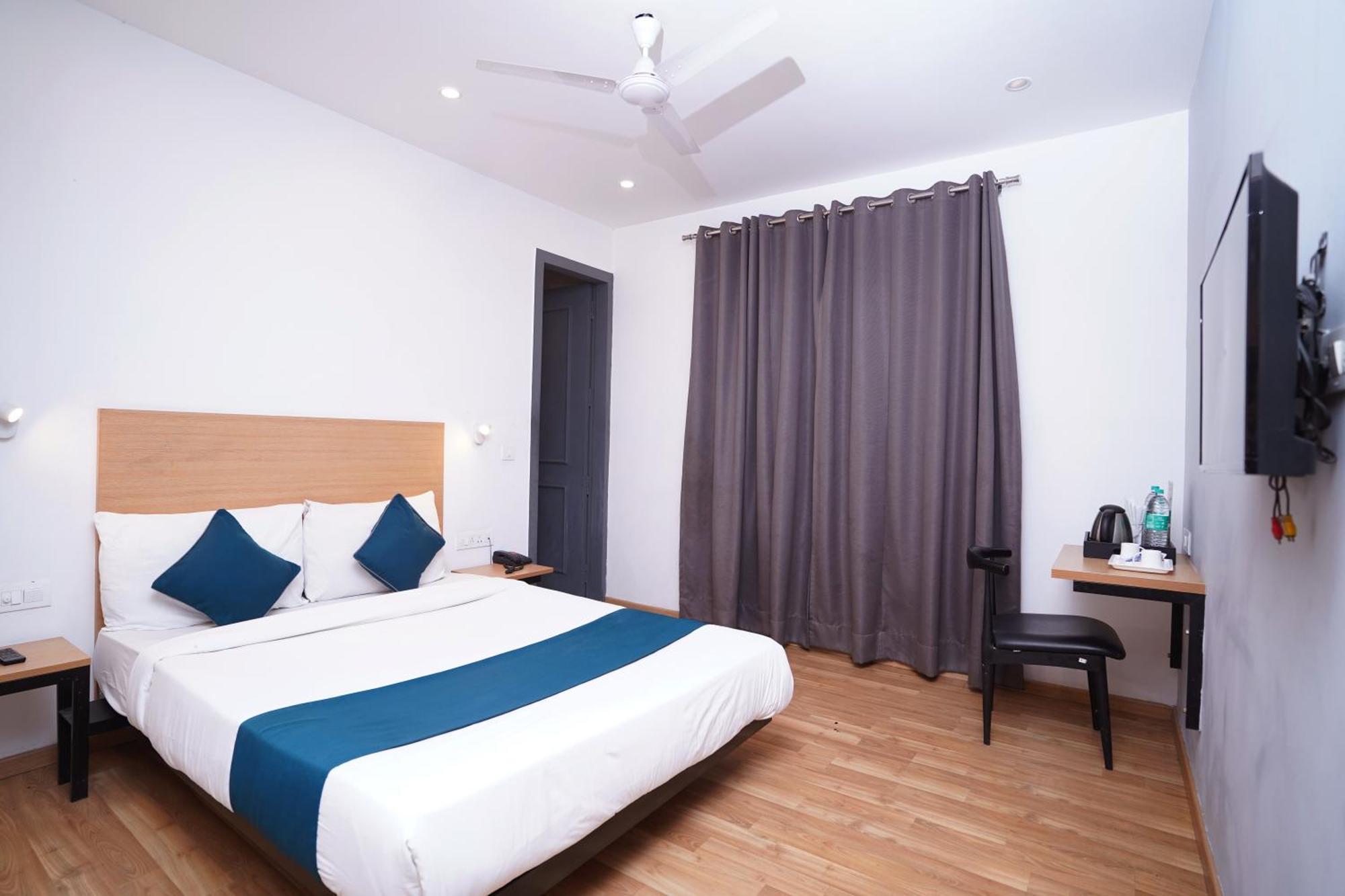 Hotel Mira Residency- Outer Ring Road, Paschim Vihar Delhi  Dış mekan fotoğraf